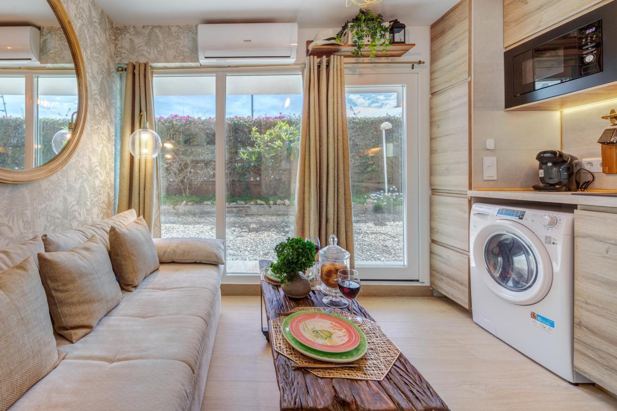 The Mini Apartment Castelldefels Ngoại thất bức ảnh